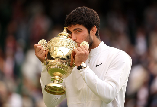 Carlos Alcaraz beats Novak Djokovic